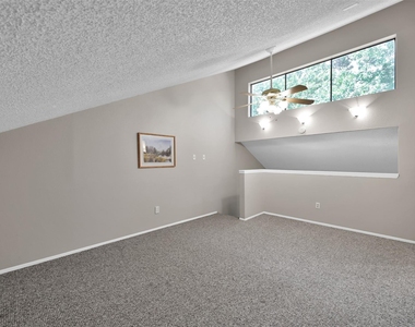 12900 Walden Road - Photo Thumbnail 17