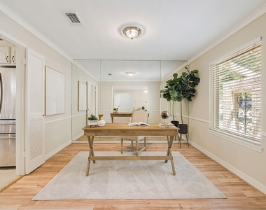 2811 Quincannon Lane - Photo Thumbnail 9