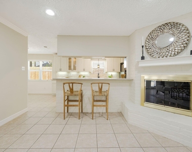 2811 Quincannon Lane - Photo Thumbnail 15