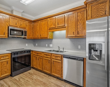 304 Reppert Street - Photo Thumbnail 7