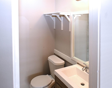2101 Fountain View Drive - Photo Thumbnail 12