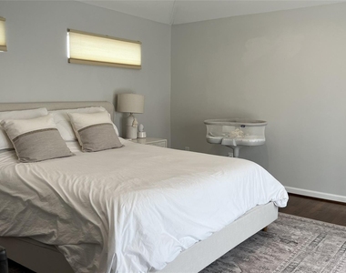 6318 Woodbrook Lane - Photo Thumbnail 16