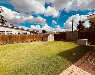 6318 Woodbrook Lane - Photo Thumbnail 42