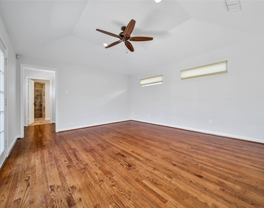 6318 Woodbrook Lane - Photo Thumbnail 18