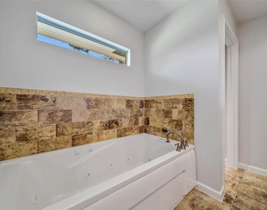6318 Woodbrook Lane - Photo Thumbnail 21