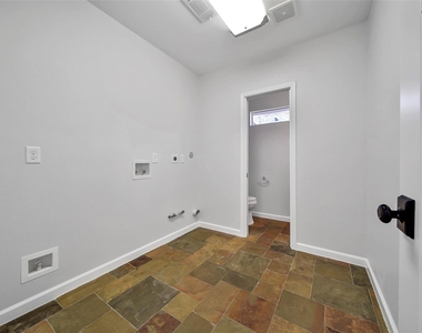 6318 Woodbrook Lane - Photo Thumbnail 33