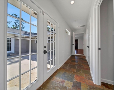 6318 Woodbrook Lane - Photo Thumbnail 31