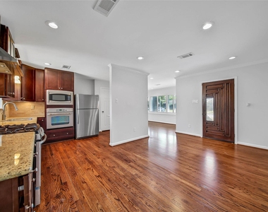 6318 Woodbrook Lane - Photo Thumbnail 9