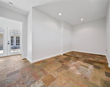 6318 Woodbrook Lane - Photo Thumbnail 29