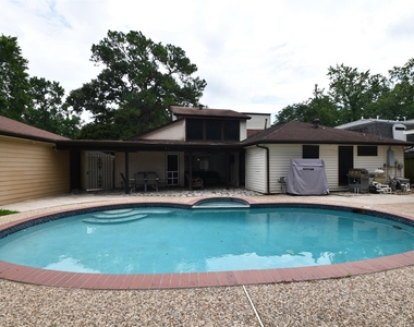 306 Priscilla Court - Photo Thumbnail 27