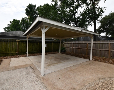 306 Priscilla Court - Photo Thumbnail 25
