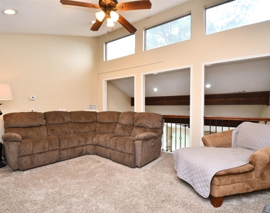 306 Priscilla Court - Photo Thumbnail 21