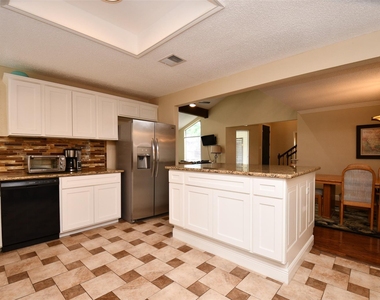 306 Priscilla Court - Photo Thumbnail 18