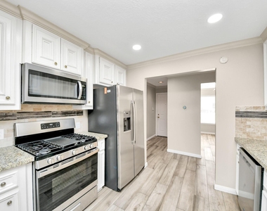 2628 Cliffdale Street - Photo Thumbnail 19