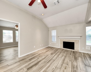 2628 Cliffdale Street - Photo Thumbnail 13