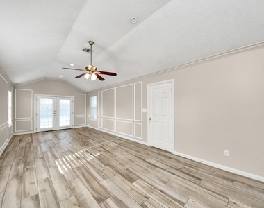 2628 Cliffdale Street - Photo Thumbnail 24