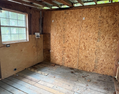 914 Queenswood - Photo Thumbnail 9