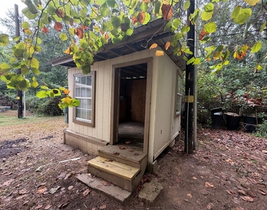 914 Queenswood - Photo Thumbnail 8