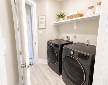 120 Wake Valley Court - Photo Thumbnail 16