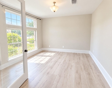 120 Wake Valley Court - Photo Thumbnail 4
