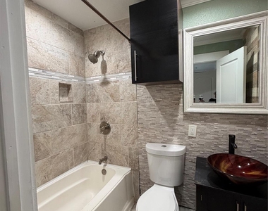 3209 Alabama St - Photo Thumbnail 6