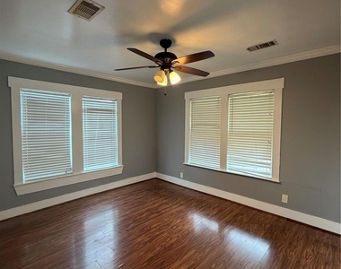 3209 Alabama St - Photo Thumbnail 1