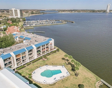 351 Lakeside Lane - Photo Thumbnail 2