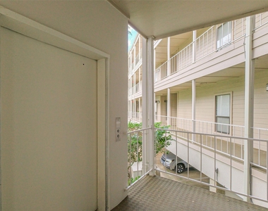 351 Lakeside Lane - Photo Thumbnail 5