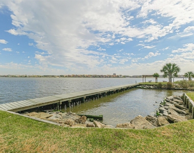 351 Lakeside Lane - Photo Thumbnail 34