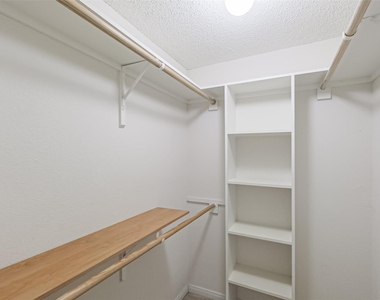 351 Lakeside Lane - Photo Thumbnail 29