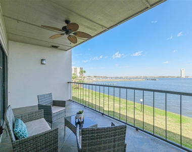 351 Lakeside Lane - Photo Thumbnail 17