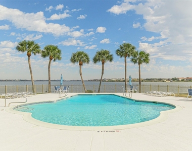 351 Lakeside Lane - Photo Thumbnail 33