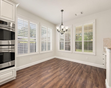 5315 Jackson Park Lane - Photo Thumbnail 16