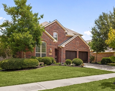 5315 Jackson Park Lane - Photo Thumbnail 2