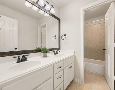 5315 Jackson Park Lane - Photo Thumbnail 43