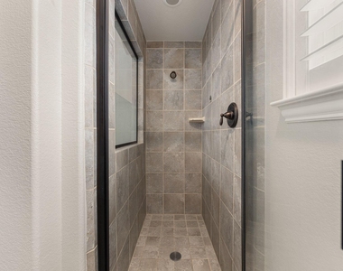 5315 Jackson Park Lane - Photo Thumbnail 35