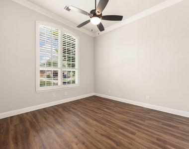 5315 Jackson Park Lane - Photo Thumbnail 23