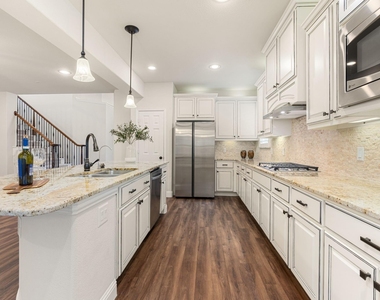 5315 Jackson Park Lane - Photo Thumbnail 12