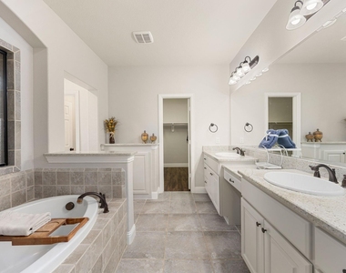 5315 Jackson Park Lane - Photo Thumbnail 31