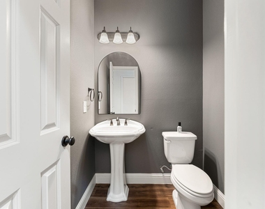 5315 Jackson Park Lane - Photo Thumbnail 25