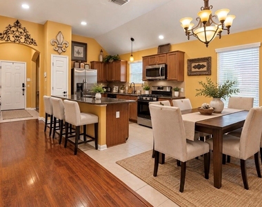 9134 Sunlit Park Drive - Photo Thumbnail 3