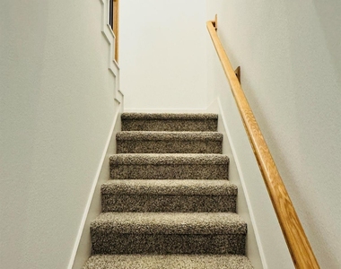 3511 Blackbird Ln - Photo Thumbnail 4