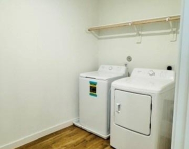 3511 Blackbird Ln - Photo Thumbnail 15