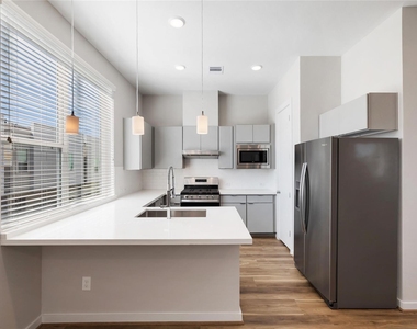 602 Thornton Road - Photo Thumbnail 8