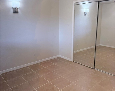 10106 Antrim Lane - Photo Thumbnail 12