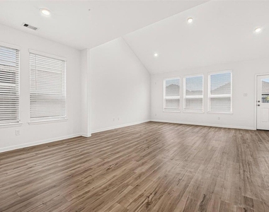 4906 Eldorado Rose Place - Photo Thumbnail 3