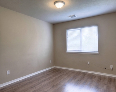21803 Manor Court Drive - Photo Thumbnail 25