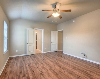 21803 Manor Court Drive - Photo Thumbnail 31