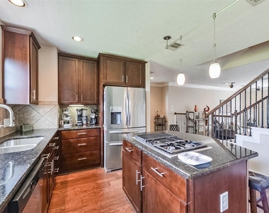 1130 Hempstead Villa Lane - Photo Thumbnail 15