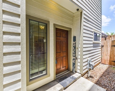 1130 Hempstead Villa Lane - Photo Thumbnail 3